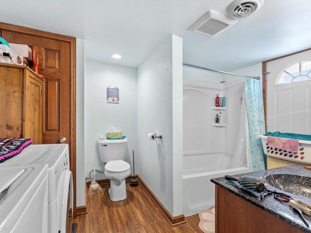 4213 Menasha AVENUE, Manitowoc, WI 54220