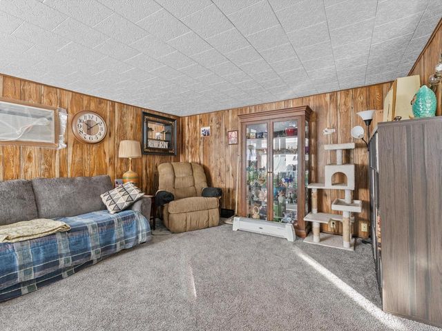 4213 Menasha AVENUE, Manitowoc, WI 54220