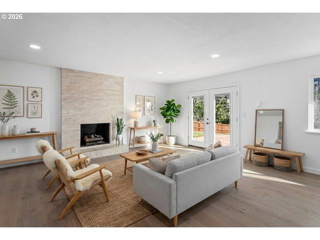 3812 Se WOODBURN Rd, Washougal, WA 98671