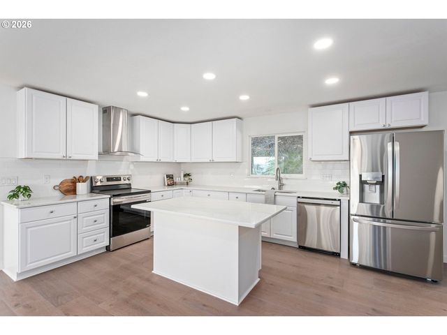 3812 Se WOODBURN Rd, Washougal, WA 98671