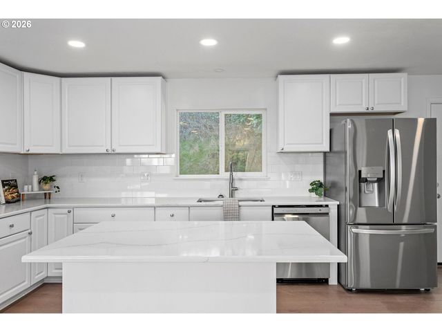 3812 Se WOODBURN Rd, Washougal, WA 98671