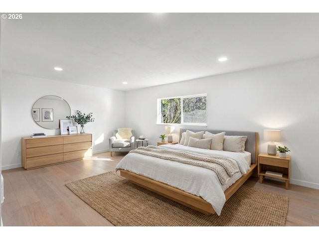 3812 Se WOODBURN Rd, Washougal, WA 98671