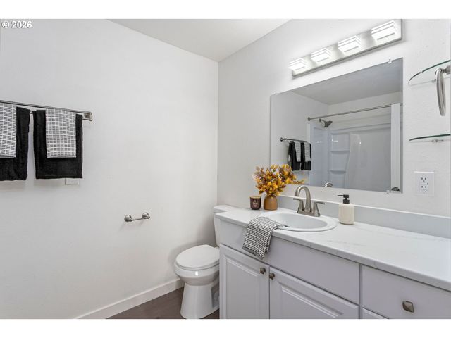 3812 Se WOODBURN Rd, Washougal, WA 98671