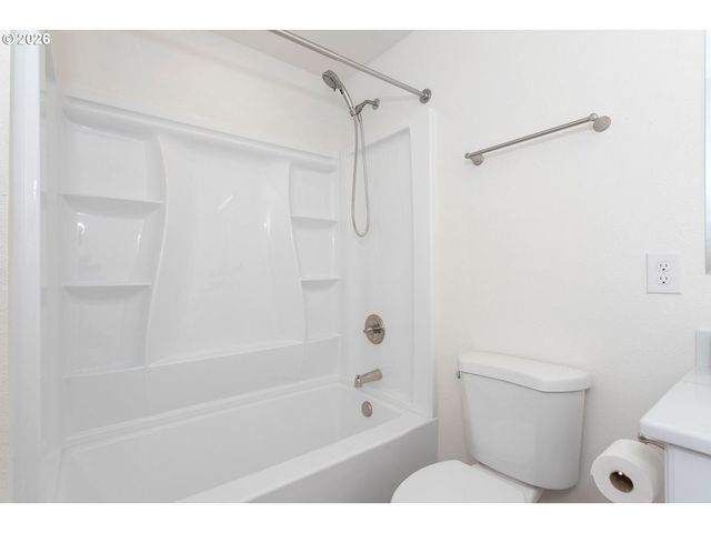 3812 Se WOODBURN Rd, Washougal, WA 98671