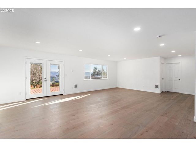 3812 Se WOODBURN Rd, Washougal, WA 98671