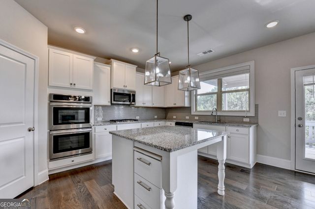 3972 Golden Gate Way, Buford, GA 30518