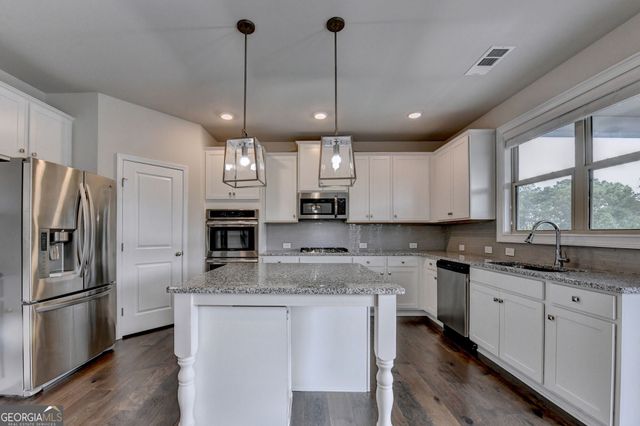 3972 Golden Gate Way, Buford, GA 30518