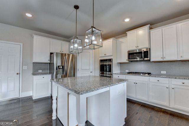 3972 Golden Gate Way, Buford, GA 30518