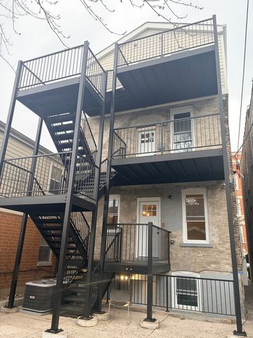 2719 W AUGUSTA Street 2, Chicago, IL 60622
