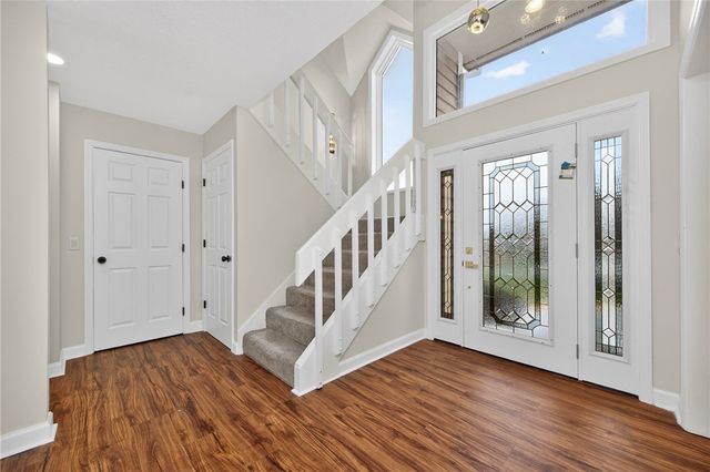 811 Wind Bluff Point, Springboro, OH 45066