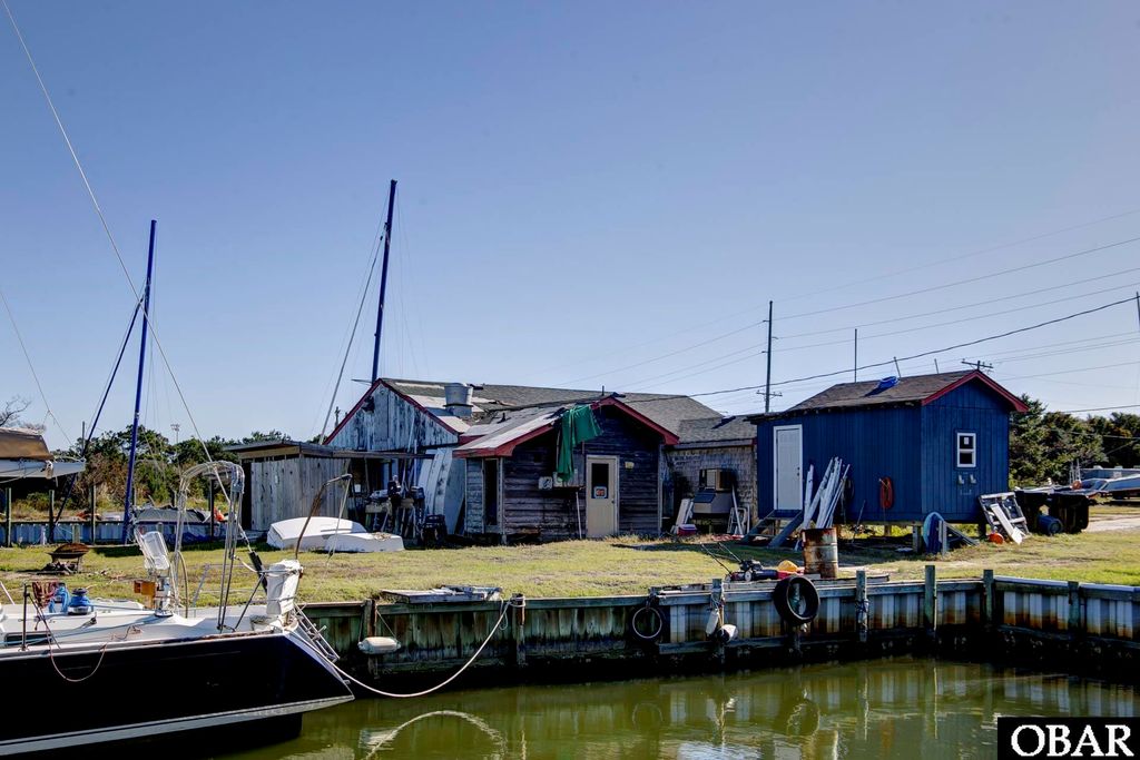 Image 12 of property listing at 48962 NC 12 Highway, Buxton, NC 27920