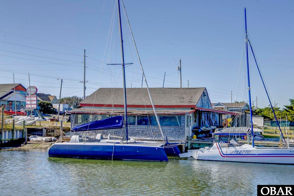 Image 8 of property listing at 48962 NC 12 Highway, Buxton, NC 27920