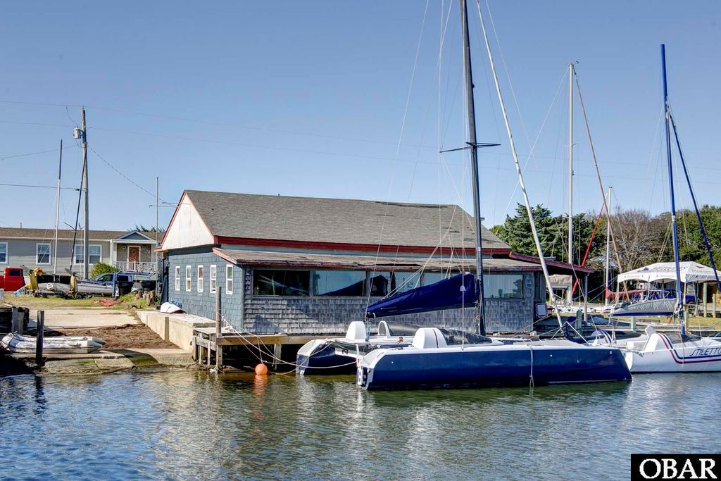 Image 9 of property listing at 48962 NC 12 Highway, Buxton, NC 27920