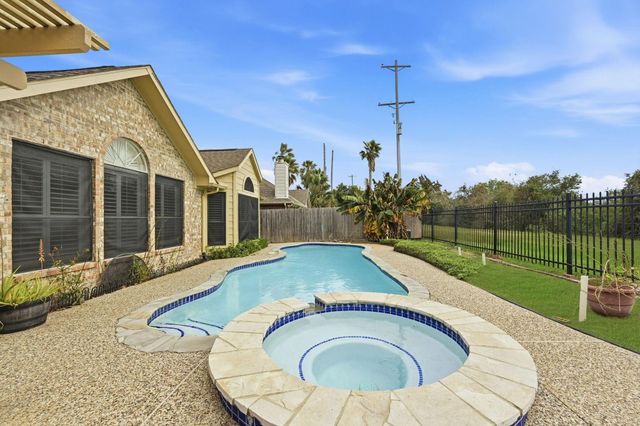 3213 Crimson Coast Drive, League City, TX 77573