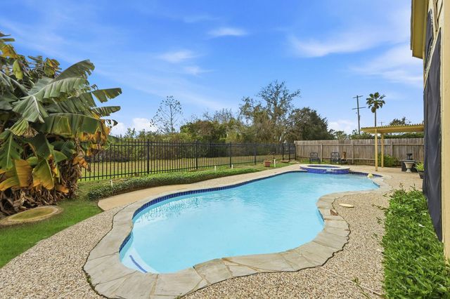 3213 Crimson Coast Drive, League City, TX 77573