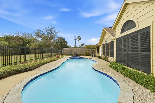 3213 Crimson Coast Drive, League City, TX 77573