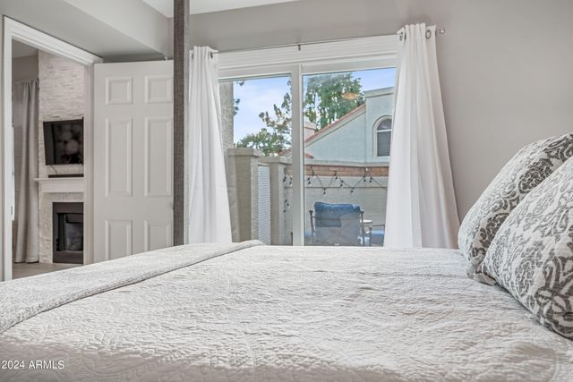 1717 E UNION HILLS Drive 1052, Phoenix, AZ 85024