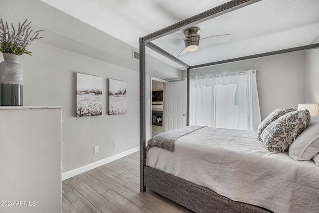 1717 E UNION HILLS Drive 1052, Phoenix, AZ 85024