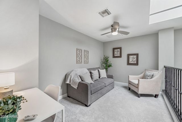 1717 E UNION HILLS Drive 1052, Phoenix, AZ 85024