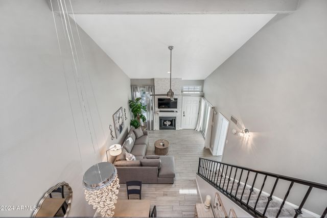 1717 E UNION HILLS Drive 1052, Phoenix, AZ 85024