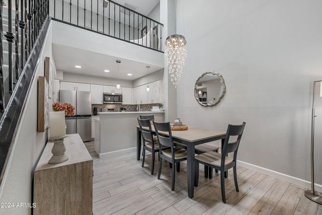 1717 E UNION HILLS Drive 1052, Phoenix, AZ 85024