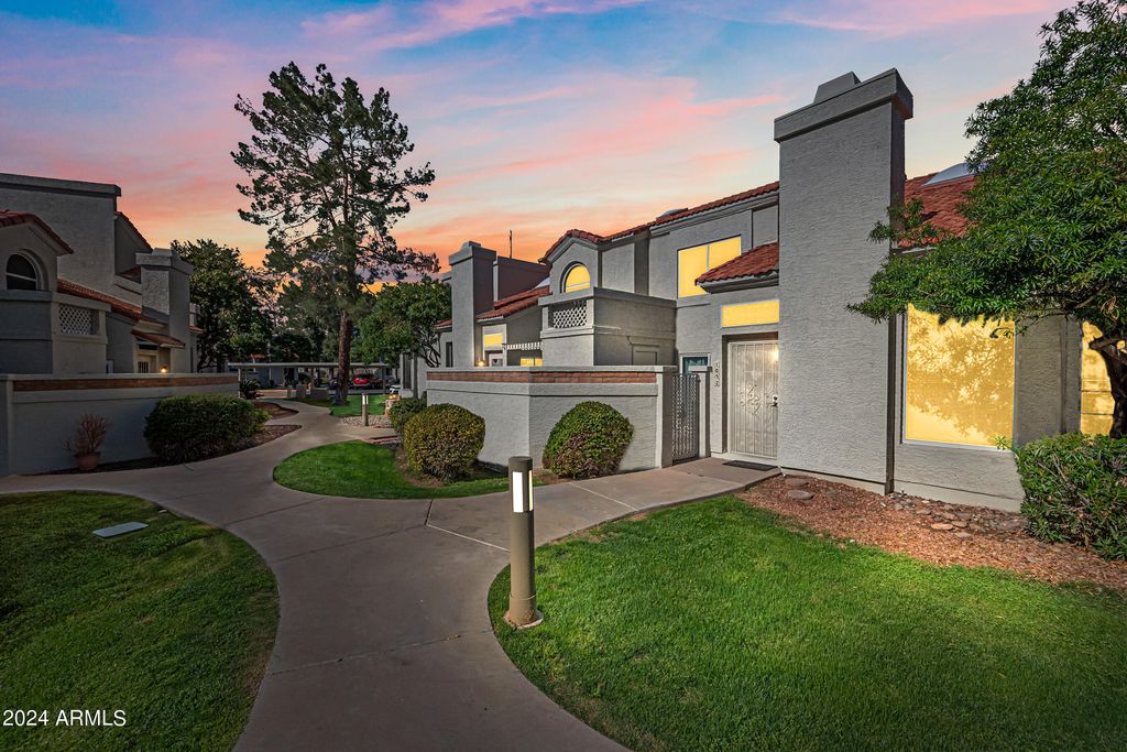 1717 E UNION HILLS Drive 1052, Phoenix, AZ 85024