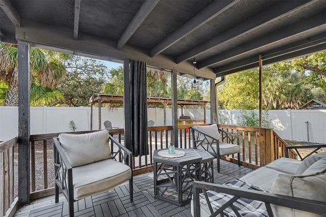 6305 S MACDILL AVENUE, Tampa, FL 33611