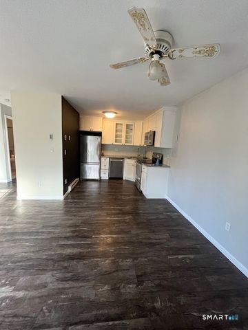7 Taft Point 59, Waterbury, CT 06708