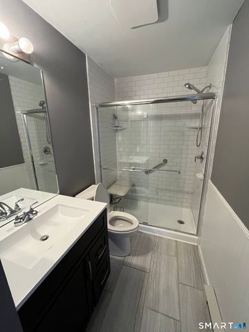 7 Taft Point 59, Waterbury, CT 06708