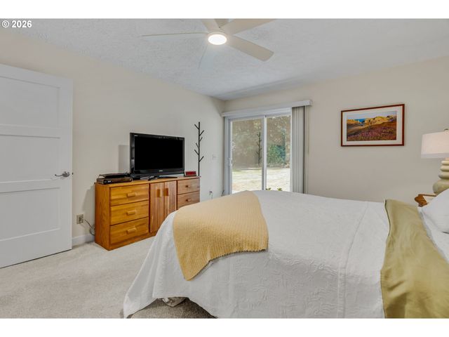 16573 BONAIRE Ave, Lake Oswego, OR 97035
