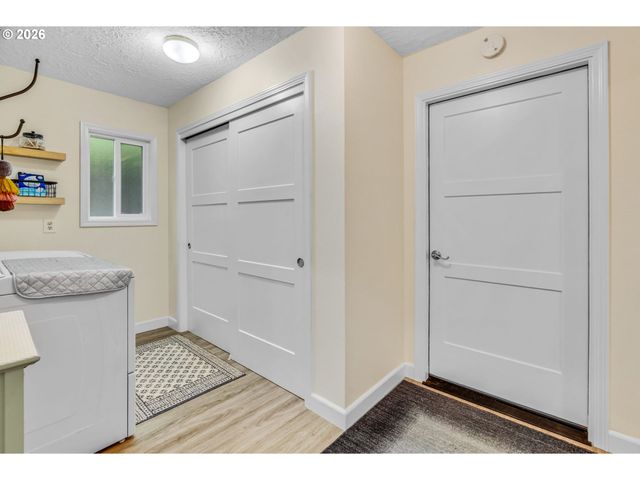 16573 BONAIRE Ave, Lake Oswego, OR 97035