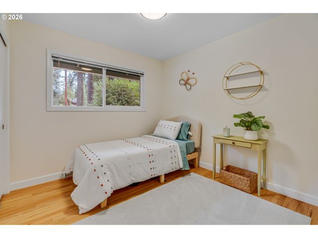 16573 BONAIRE Ave, Lake Oswego, OR 97035