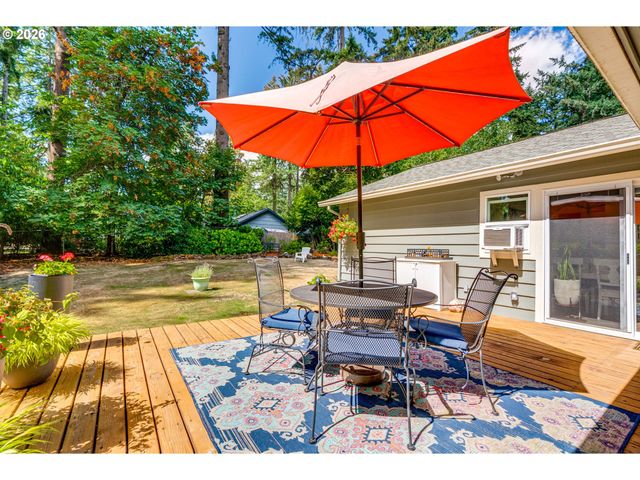 16573 BONAIRE Ave, Lake Oswego, OR 97035