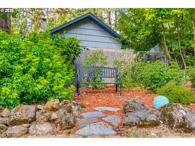 16573 BONAIRE Ave, Lake Oswego, OR 97035