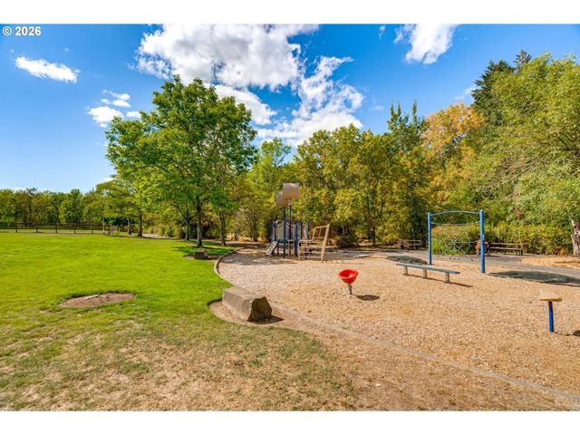 16573 BONAIRE Ave, Lake Oswego, OR 97035