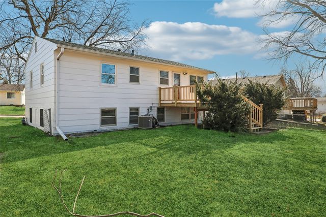 307 W 15th Street N, Newton, IA 50208