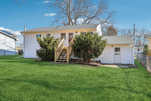 307 W 15th Street N, Newton, IA 50208