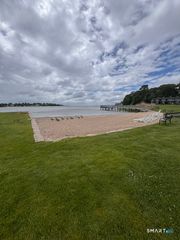 35 Harbour Village C, Branford, CT 06405