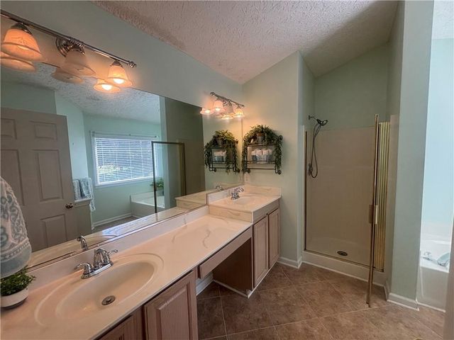 2203 Loudon Lane, Kennesaw, GA 30152