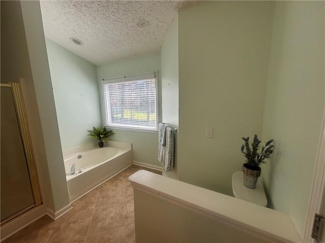 2203 Loudon Lane, Kennesaw, GA 30152