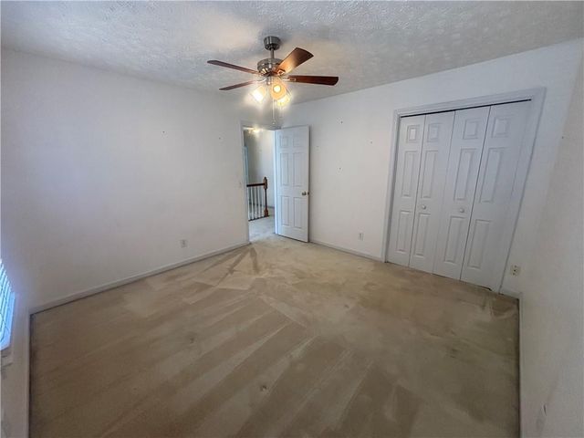 2203 Loudon Lane, Kennesaw, GA 30152
