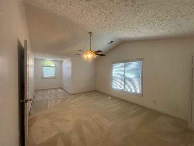 2203 Loudon Lane, Kennesaw, GA 30152
