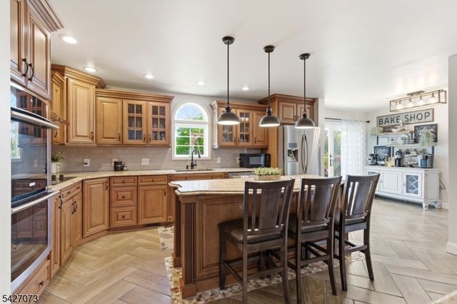 7 Woodfield Rd, Green Twp., NJ 07821