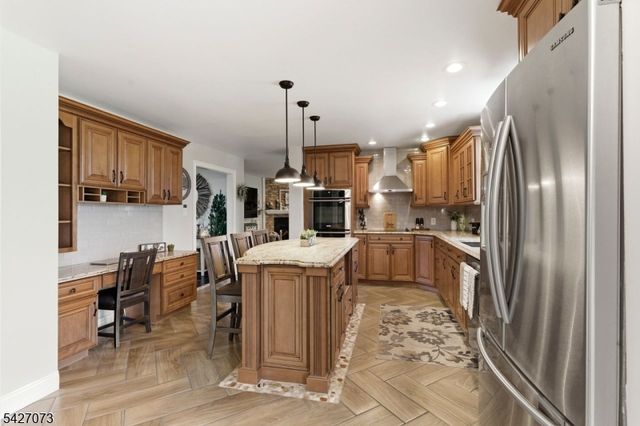 7 Woodfield Rd, Green Twp., NJ 07821