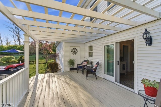 7 Woodfield Rd, Green Twp., NJ 07821