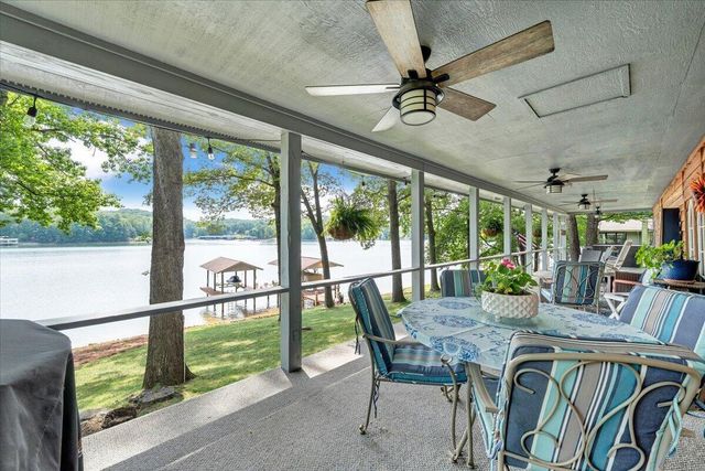 35 Bluewater CT, Moneta, VA 24121