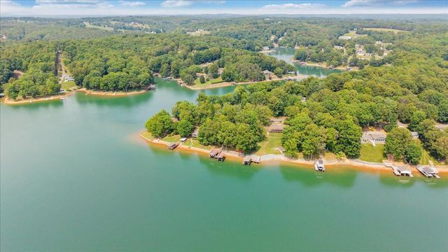 35 Bluewater CT, Moneta, VA 24121
