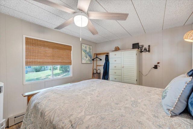 35 Bluewater CT, Moneta, VA 24121