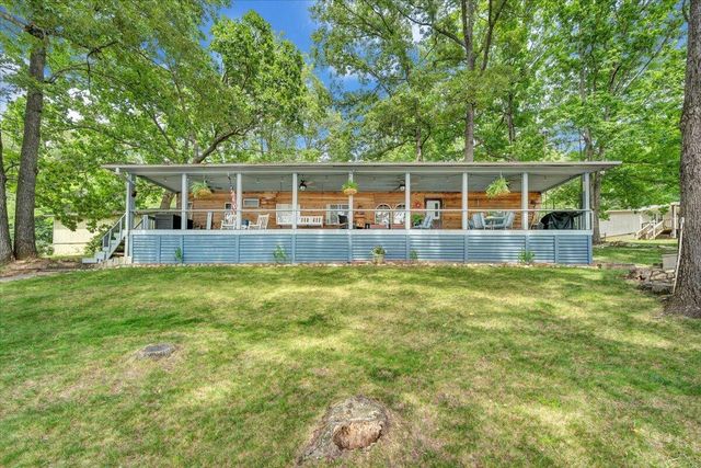 35 Bluewater CT, Moneta, VA 24121
