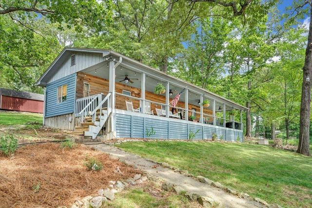 35 Bluewater CT, Moneta, VA 24121